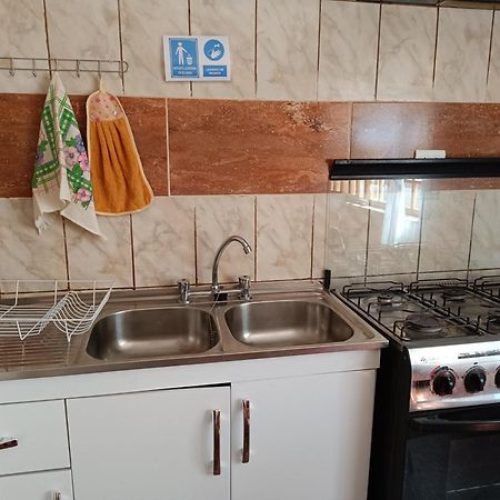 Hostal Ollague, Habitaciones Con Bano Privado Calama Kültér fotó