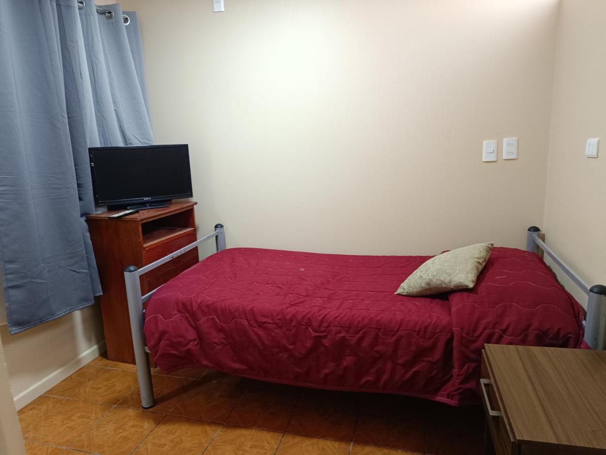 Hostal Ollague, Habitaciones Con Bano Privado Calama Kültér fotó
